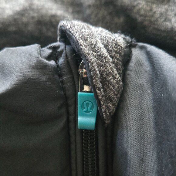 Lululemon Fluff Off Jacket - 6 Black / Heathered Herringbone Heathered Black - Picture 8 of 8